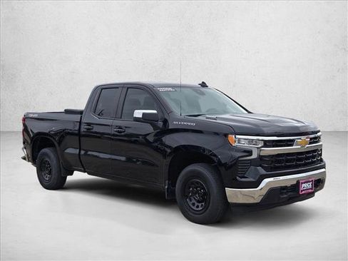 Used 2022 Chevrolet Silverado 1500 LT image 3