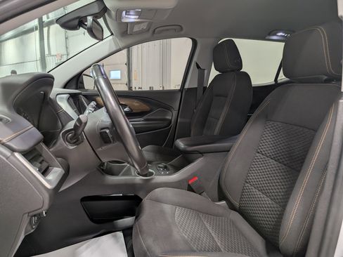 Used 2020 GMC Terrain SLE w/ Driver Convenience Package image 14