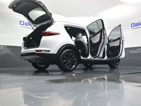 Used 2018 Kia Sportage EX w/ EX Sport Appearance Package image 61