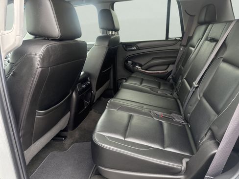 Used 2017 GMC Yukon SLT AWD/4WD image 13