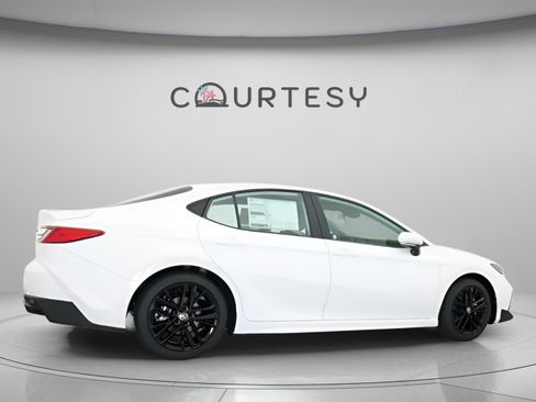 Certified 2026 Toyota Camry SE FWD image 14