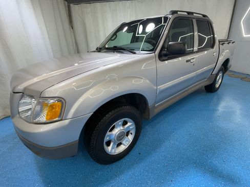 Used 2003 Ford Explorer Sport Trac XLT image 11