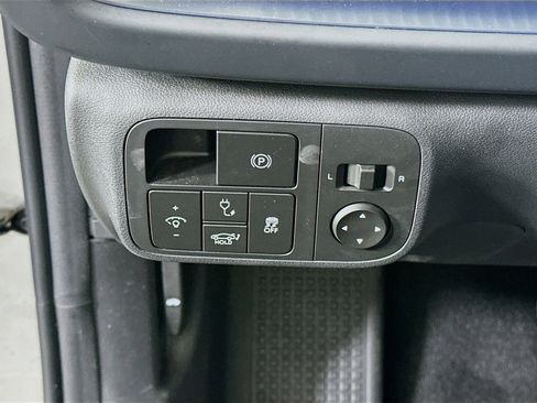 Used 2024 Hyundai Ioniq 6 SE RWD image 16