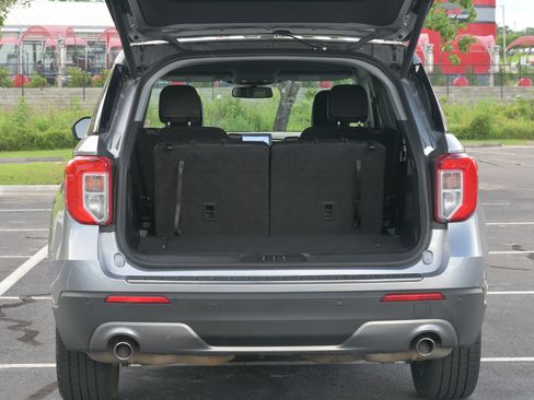 Used 2022 Ford Explorer Limited AWD/4WD image 37