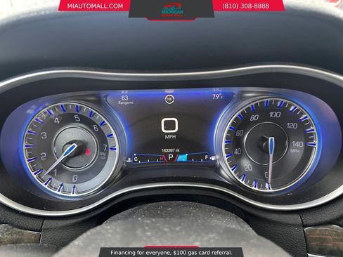 Used 2016 Chrysler 300 C AWD/4WD image 9