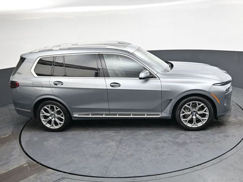 Used 2024 BMW X7 xDrive40i AWD/4WD image 25