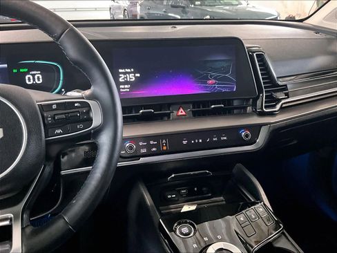 Used 2023 Kia Sportage EX w/ EX Premium Package image 18