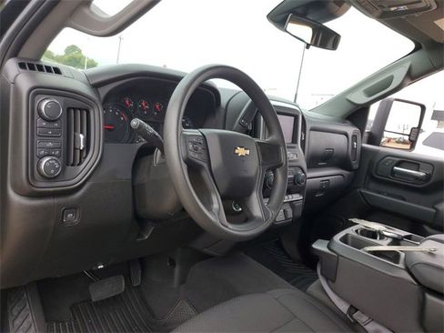 Certified 2024 Chevrolet Silverado 2500 Custom image 10