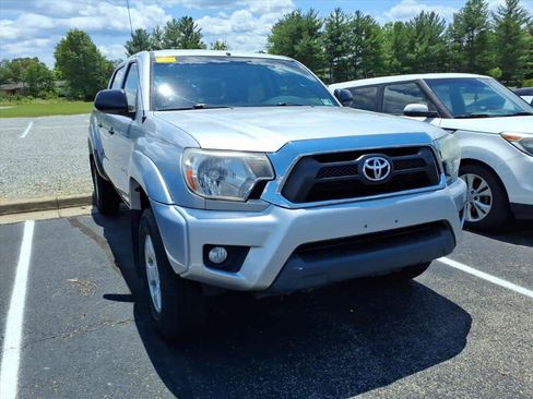 Used 2013 Toyota Tacoma 4x4 Double Cab w/ SR5 Pkg image 8