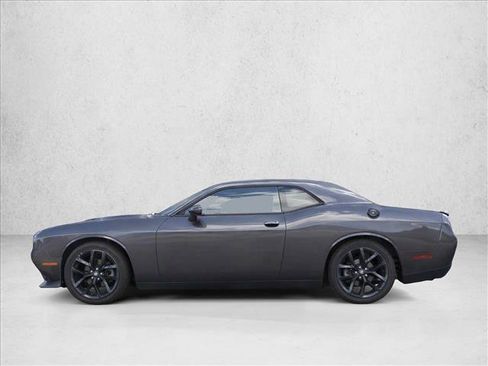 Used 2022 Dodge Challenger R/T w/ Driver Convenience Group RWD image 4