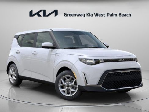 New 2025 Kia Soul LX image 1