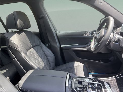 New 2026 BMW X5 xDrive50e w/ Executive Package AWD/4WD image 13