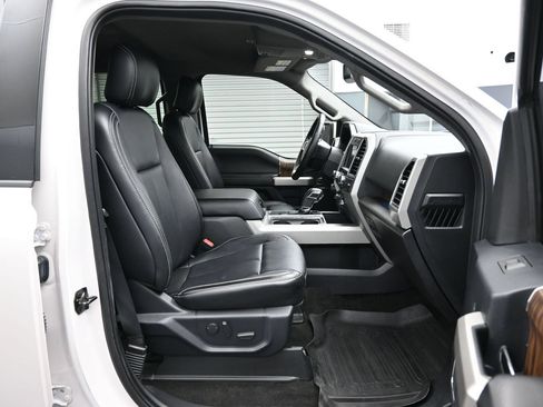 Used 2019 Ford F150 Lariat w/ Trailer Tow Package AWD/4WD image 13