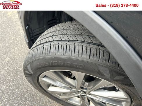 Used 2016 Toyota RAV4 Limited image 25