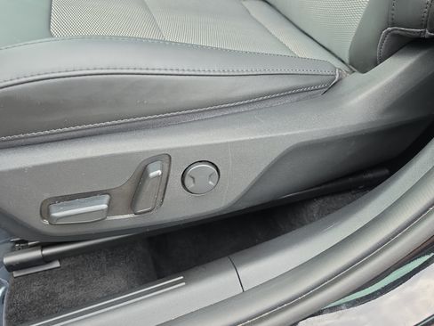 Certified 2023 Kia Niro EX Touring FWD image 19
