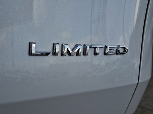 Used 2025 Toyota Grand Highlander Limited image 25