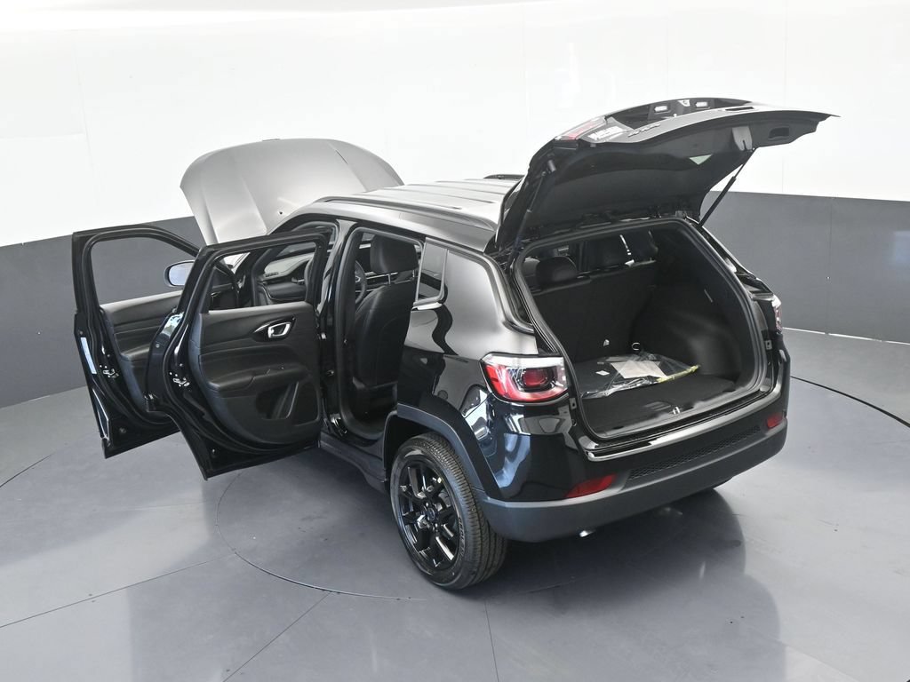 New 2026 Jeep Compass Latitude AWD/4WD image 61