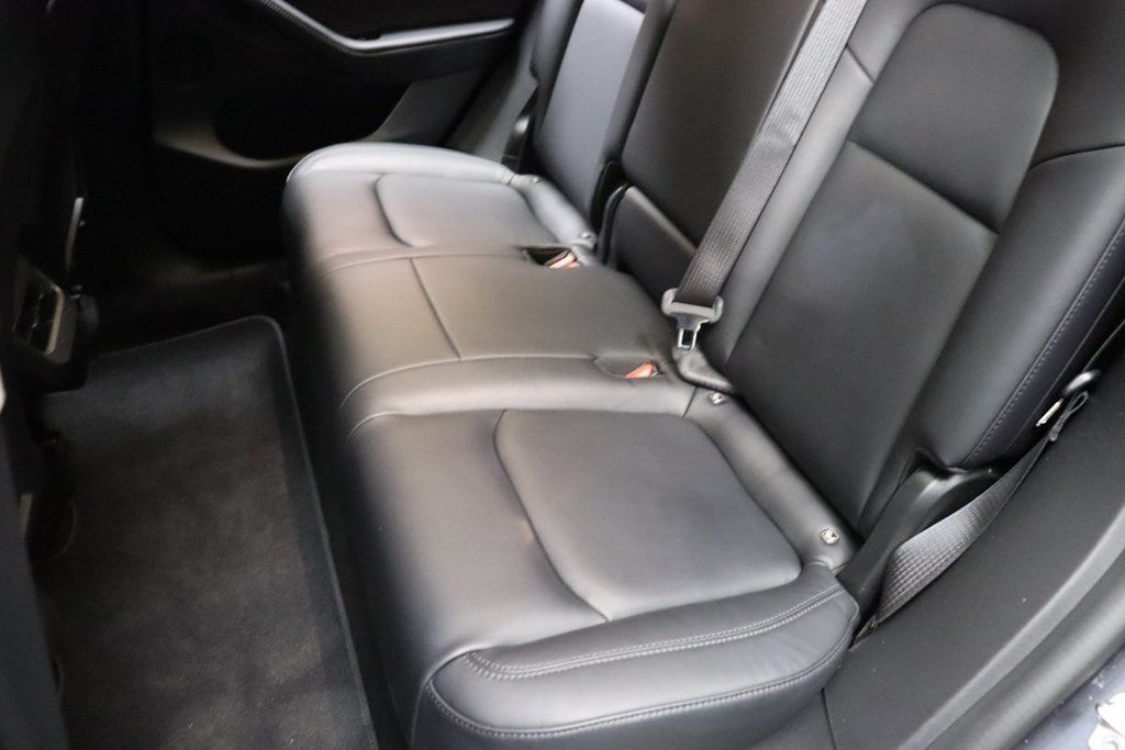 Used 2020 Tesla Model Y Long Range AWD/4WD image 40