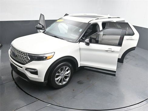 Used 2022 Ford Explorer Limited w/ Equipment Group 301A image 33