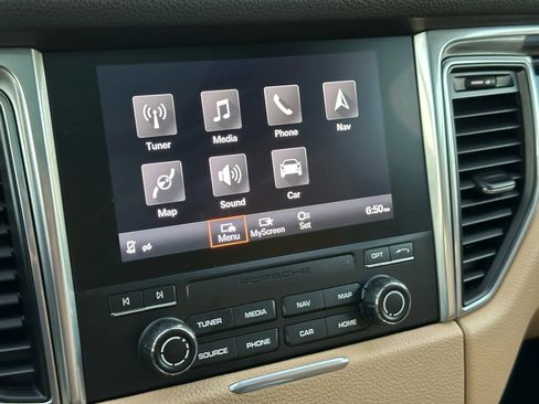 Used 2017 Porsche Macan S image 36