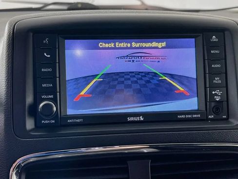 Used 2018 Dodge Grand Caravan SXT w/ Driver Convenience Group FWD image 14