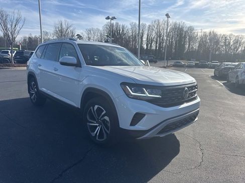 Used 2023 Volkswagen Atlas SEL image 3
