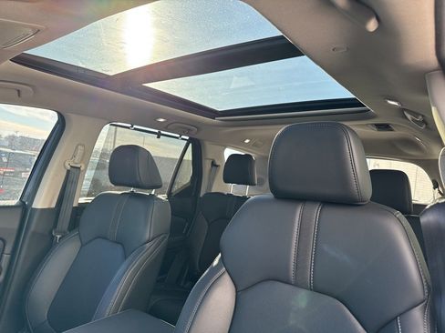 Certified 2023 Honda Pilot Touring image 14