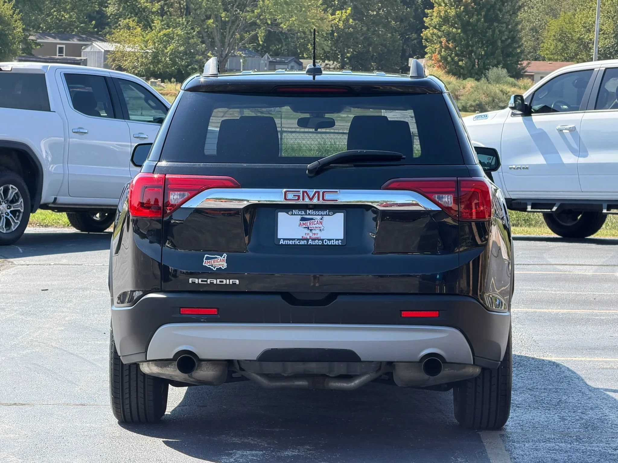 Used 2019 GMC Acadia SLE FWD image 10
