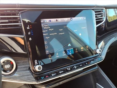 Used 2022 Jeep Wagoneer Series III w/ Premium Group I image 24