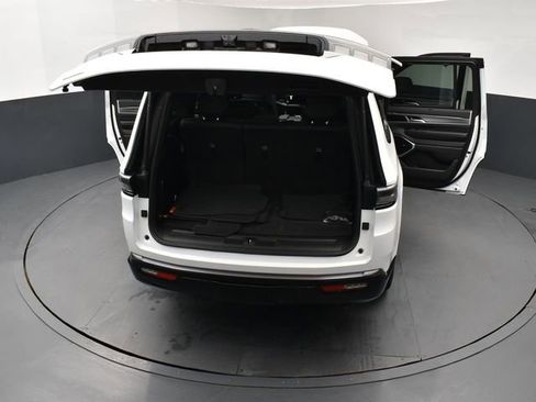 New 2026 Jeep Grand Wagoneer Limited AWD/4WD image 29