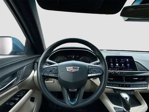 Used 2023 Cadillac CT4 Luxury w/ Cold Weather Package image 11