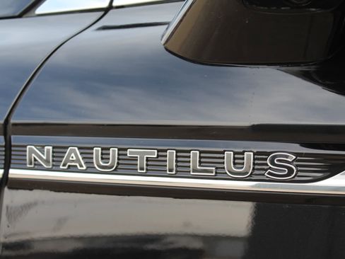 Used 2022 Lincoln Nautilus Black Label w/ Class II Trailer Tow Package image 63