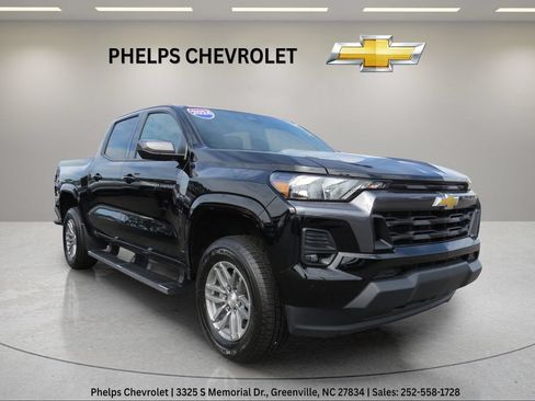 Certified 2024 Chevrolet Colorado LT w/ LT Convenience Package RWD image 3