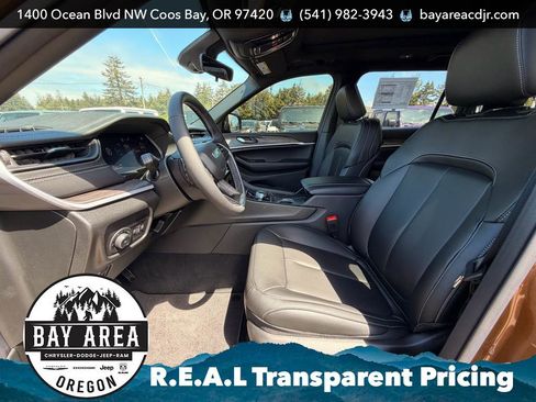 New 2026 Jeep Grand Cherokee L Limited AWD/4WD image 13