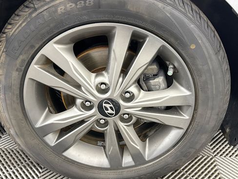 Used 2018 Hyundai Elantra SEL image 31