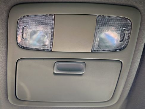 Used 2006 Toyota Camry FWD image 10