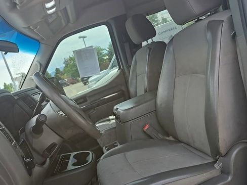 Used 2016 Nissan NV 3500 SL w/ Technology Package RWD image 10