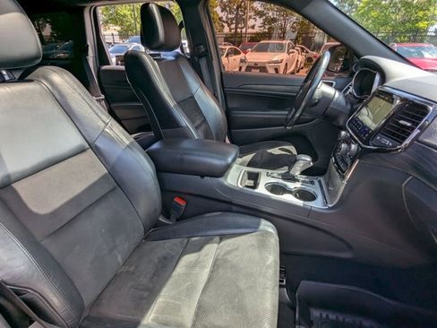 Used 2021 Jeep Grand Cherokee Laredo X image 20