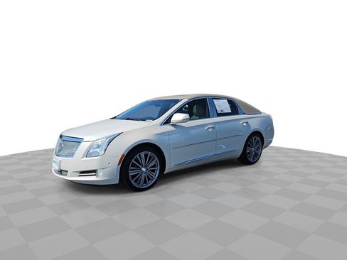 Certified 2014 Cadillac XTS Luxury w/ Driver Awareness Package image 4