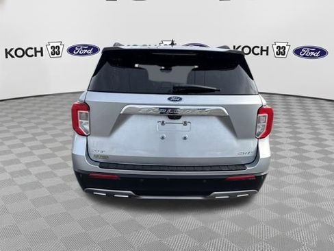 Used 2021 Ford Explorer XLT w/ Equipment Group 202A image 7