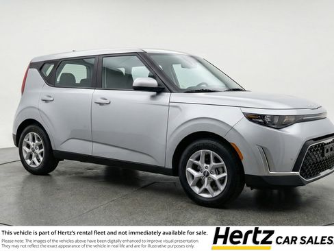 Used 2025 Kia Soul LX w/ LX Technology Package image 1