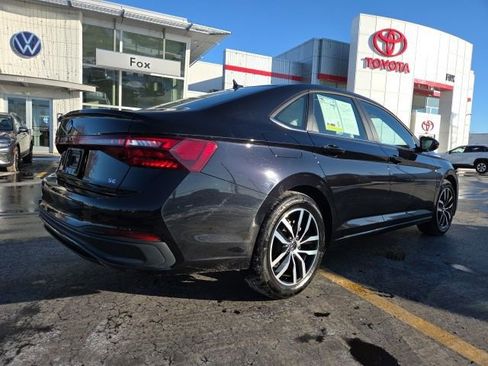 Used 2025 Volkswagen Jetta SE image 7