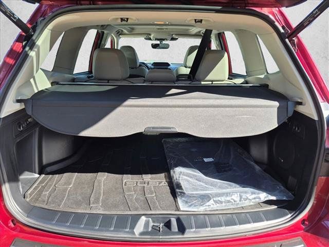 Used 2022 Subaru Forester Limited AWD/4WD image 6