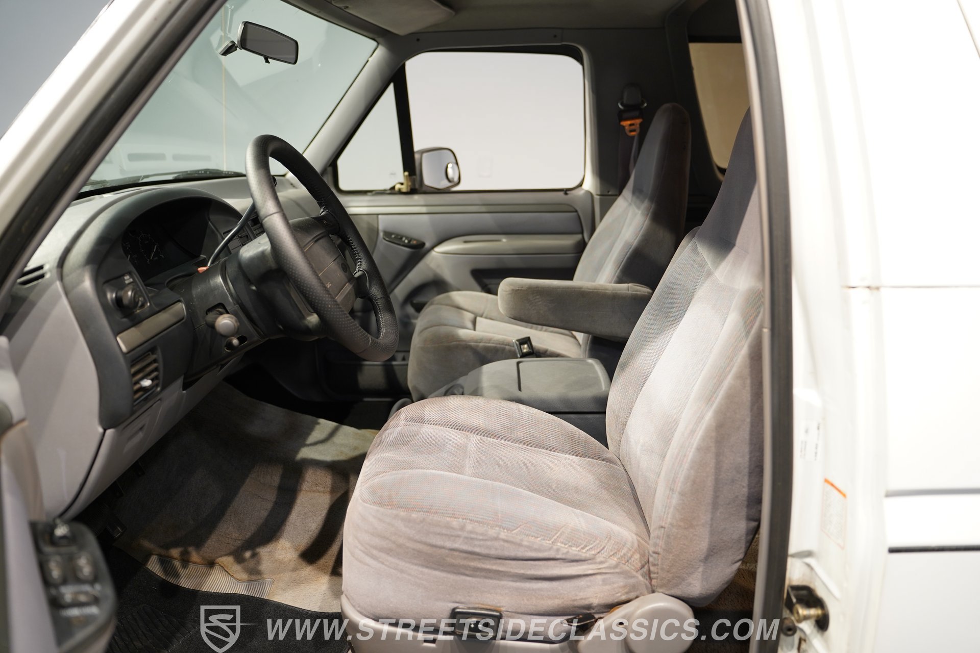 Used 1995 Ford Bronco XLT AWD/4WD image 39