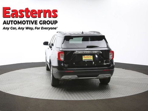 Used 2022 Ford Explorer XLT w/ Equipment Group 202A image 39