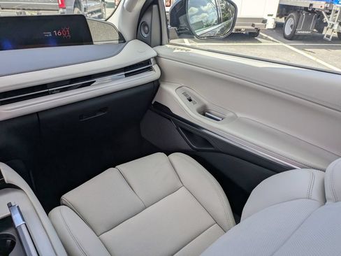 New 2026 Lincoln Navigator Reserve AWD/4WD image 24