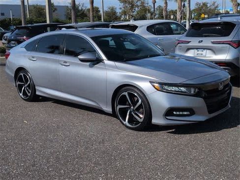 Used 2018 Honda Accord Sport image 2