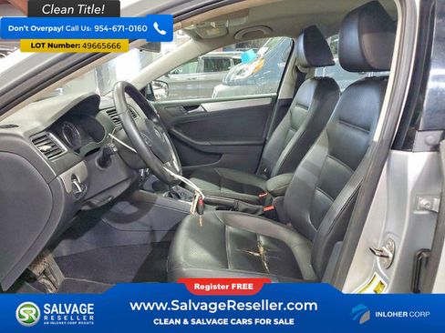 Used 2014 Volkswagen Jetta SE FWD image 9