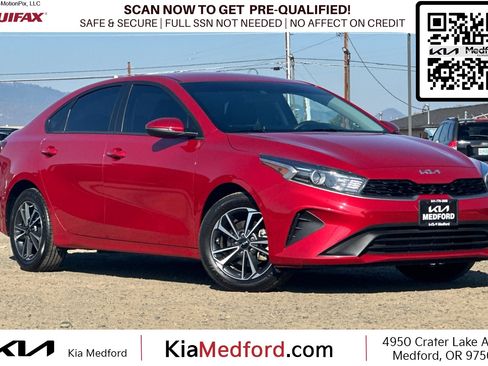 Used 2023 Kia Forte LXS w/ LXS Technology Package FWD image 1