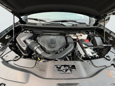 Used 2025 GMC Acadia Elevation AWD/4WD image 40